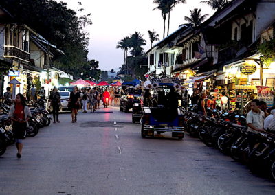 scènes de rue à Luang Prabang